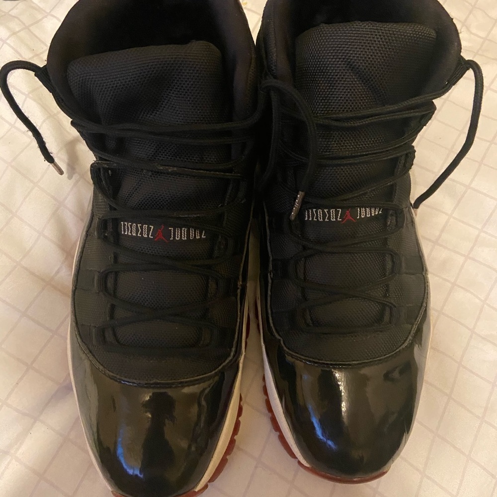 Jordan 11 BRED